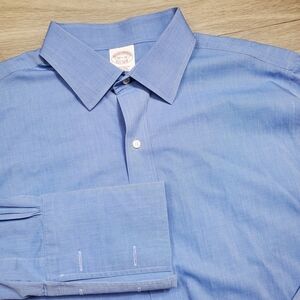 Brooks Brothers Dress Shirt Mens 16.5-32 Blue Solid Cotton Button Up Traditional